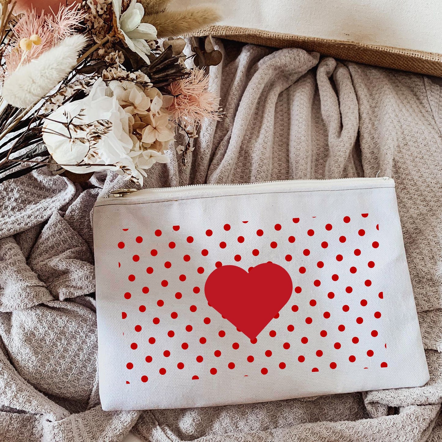 Pochette en Coton Recyclé avec Cœur Rouge