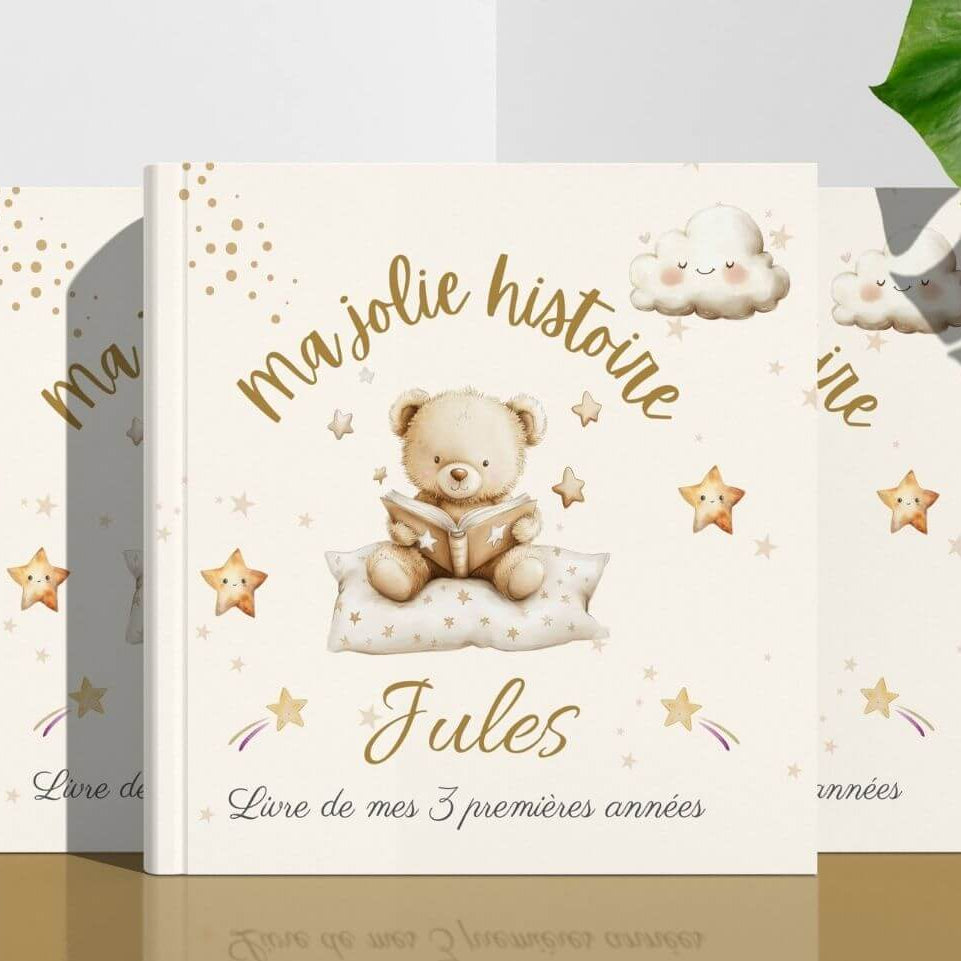 Livre de naissance personnalisé avec prénom, couverture illustrée douce et tendre pour bébé
