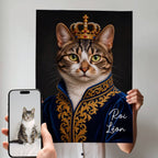 Photo d'un chat transformée en portrait royal personnalisé, avec couronne et costume bleu brodé, présentée avant et après sur smartphone.