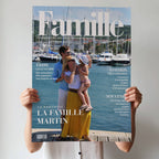 Cadeau famille personnalisé avec affiche photo façon couverture de magazine à offrir aux proches.